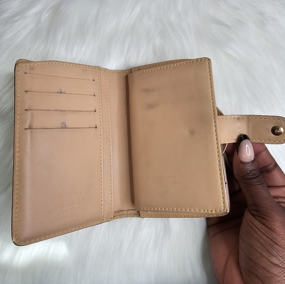 AUTHENTIC Louis Vuitton Multi Color Monogram Murakami Kisslock Wallet 🩷✨️ - Picture 4 of 14